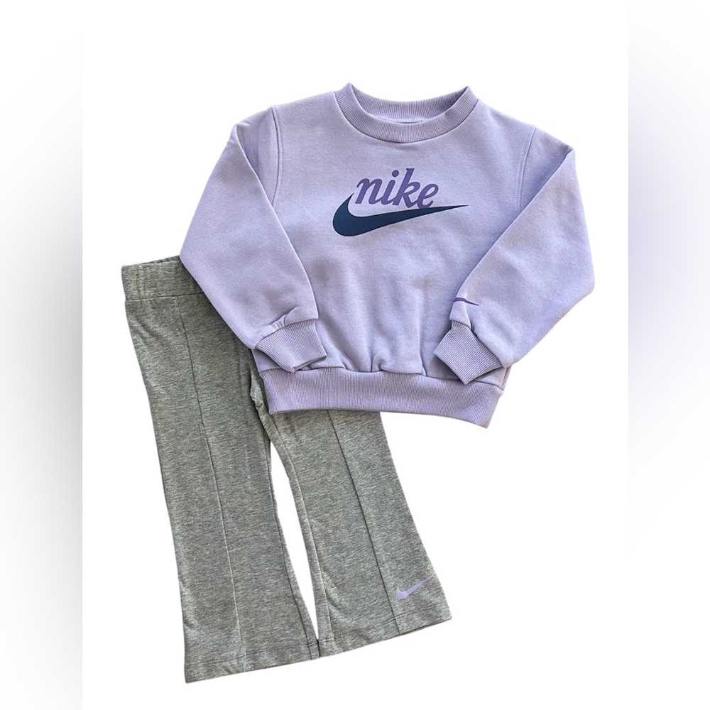Nike Girls 3T 2-Piece Outfit Set Light Purple Sweatshirt Gray Pants NWT Toddler